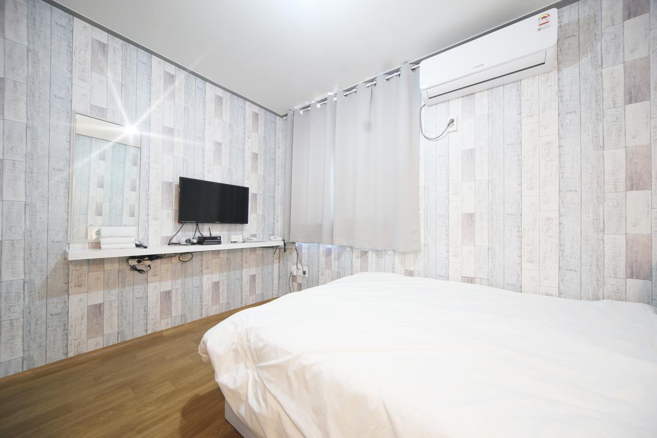 Gunsan La Siesta Hotel מראה חיצוני תמונה
