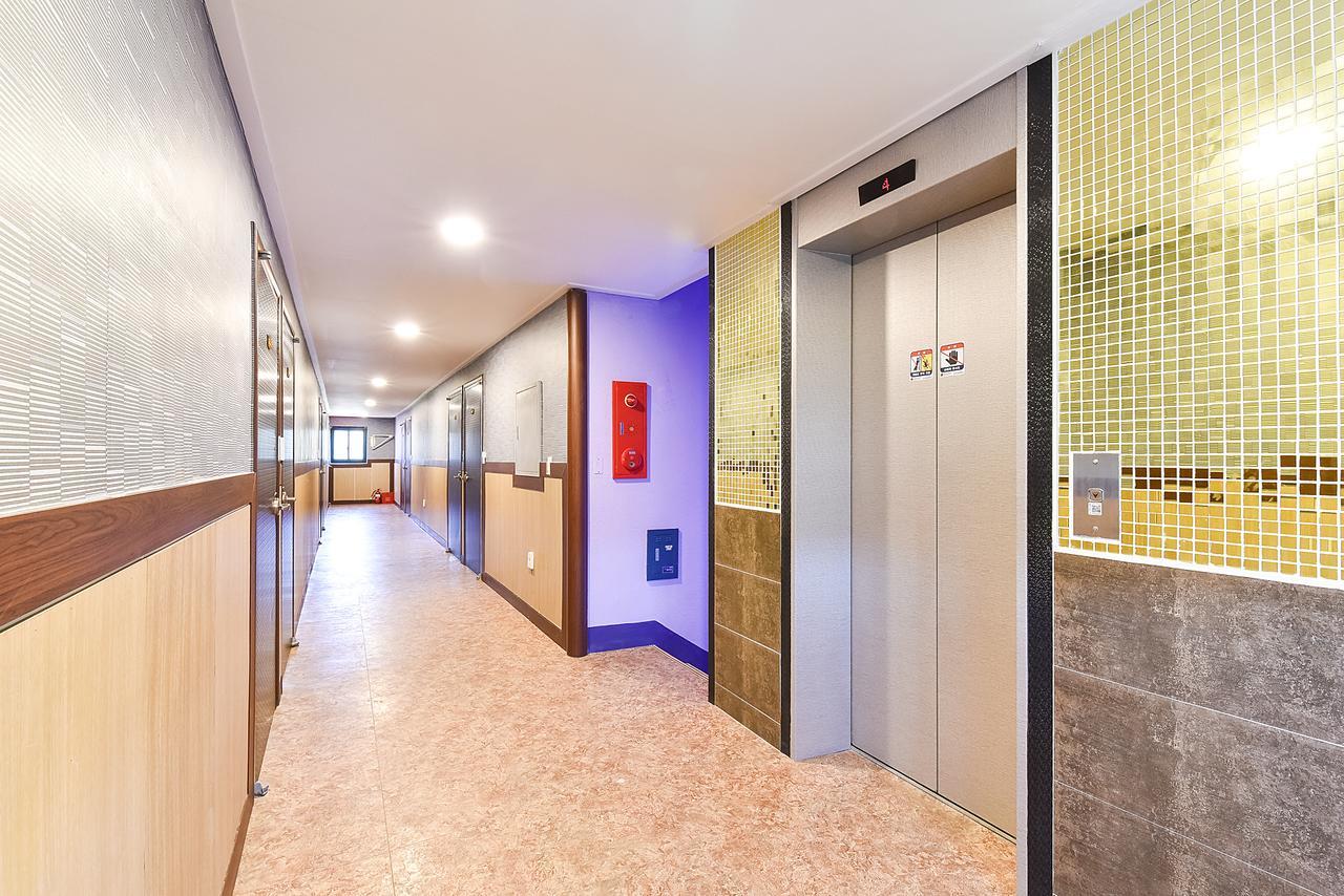 Gunsan La Siesta Hotel מראה חיצוני תמונה